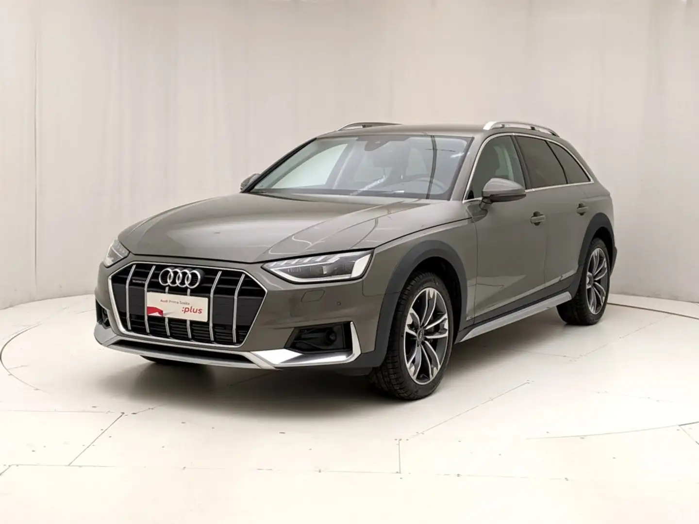 Audi A4 allroad 45 TFSI 265 CV S tronic Business Evolution Arancione - 1