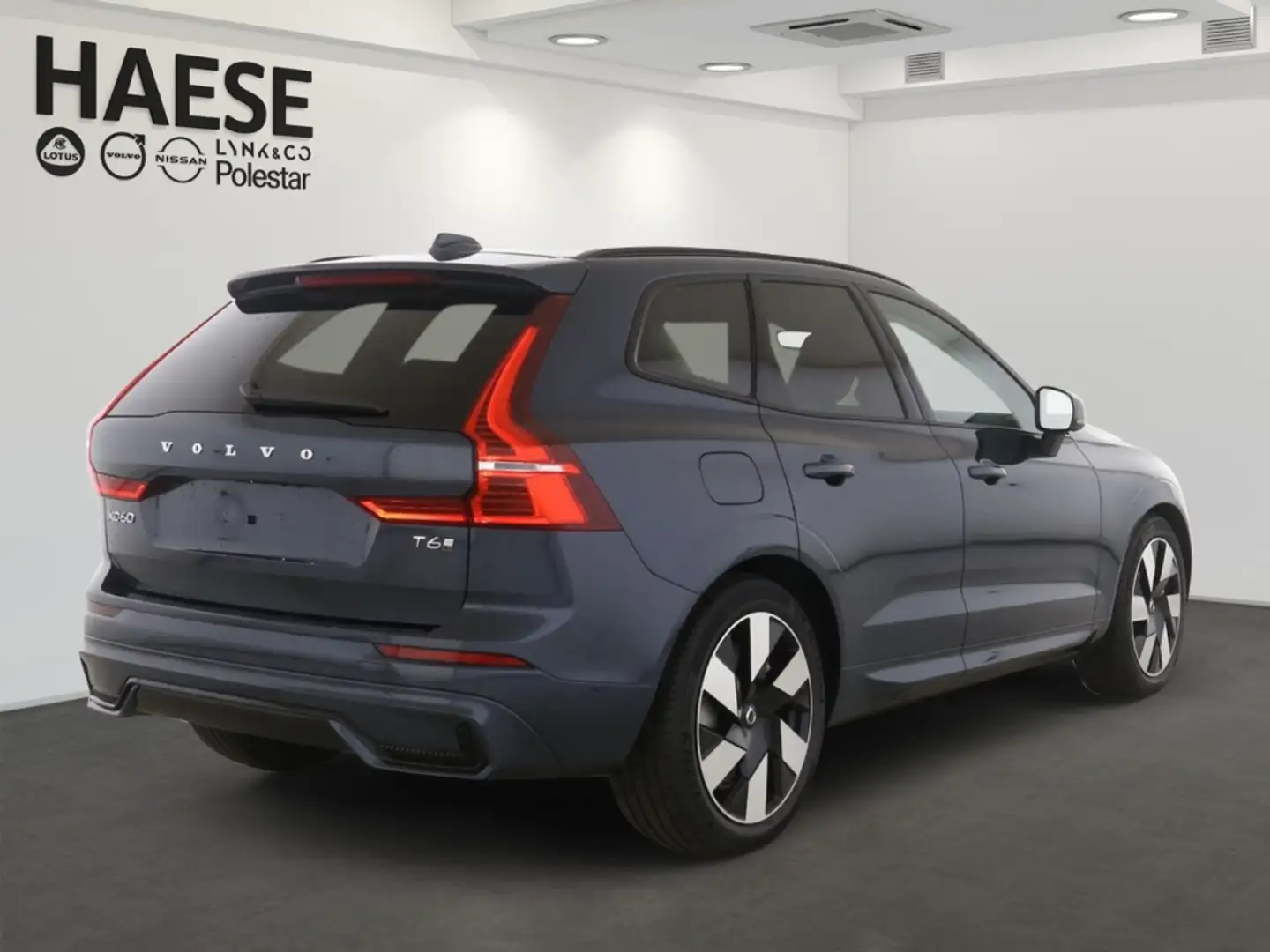 Volvo XC60 T6 Ultra Dark Recharge Plug-In Hybrid AWD EU6e Luf Blau - 2