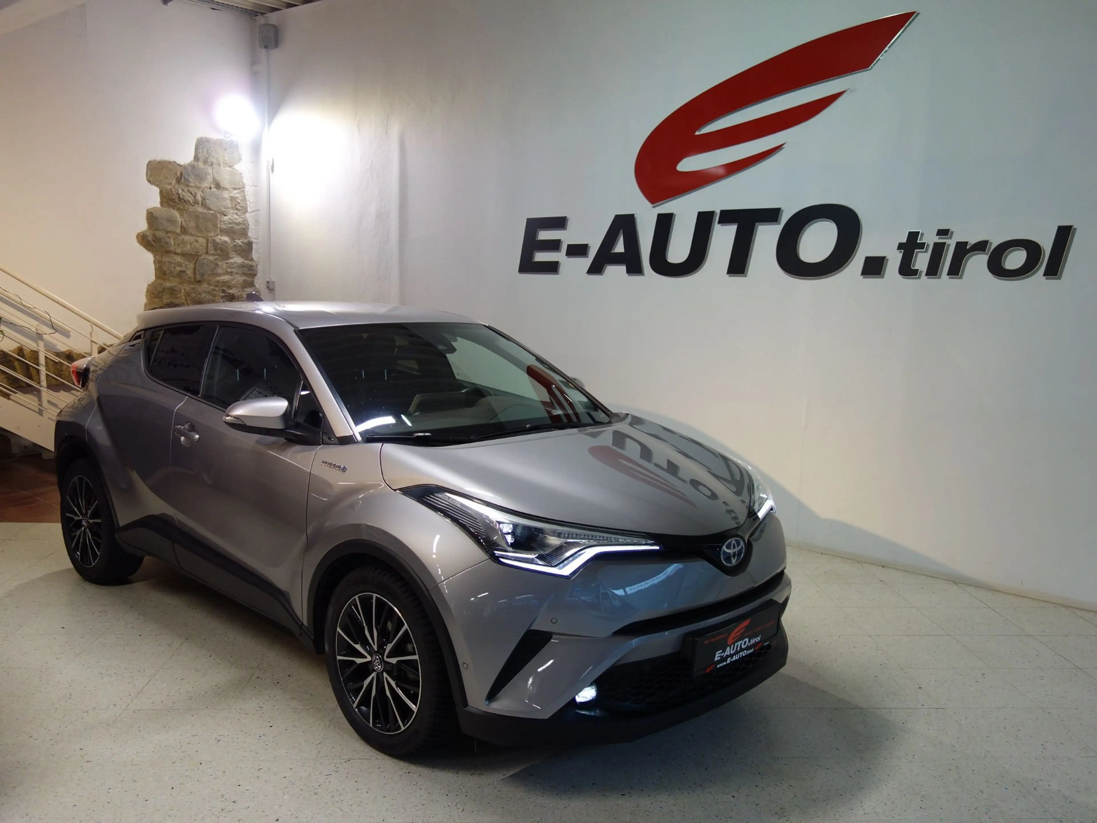 Toyota C-HR 1,8 Hybrid C-HIC CVT *LED *ASSISTENZ *GARANTIE *T — photo 9