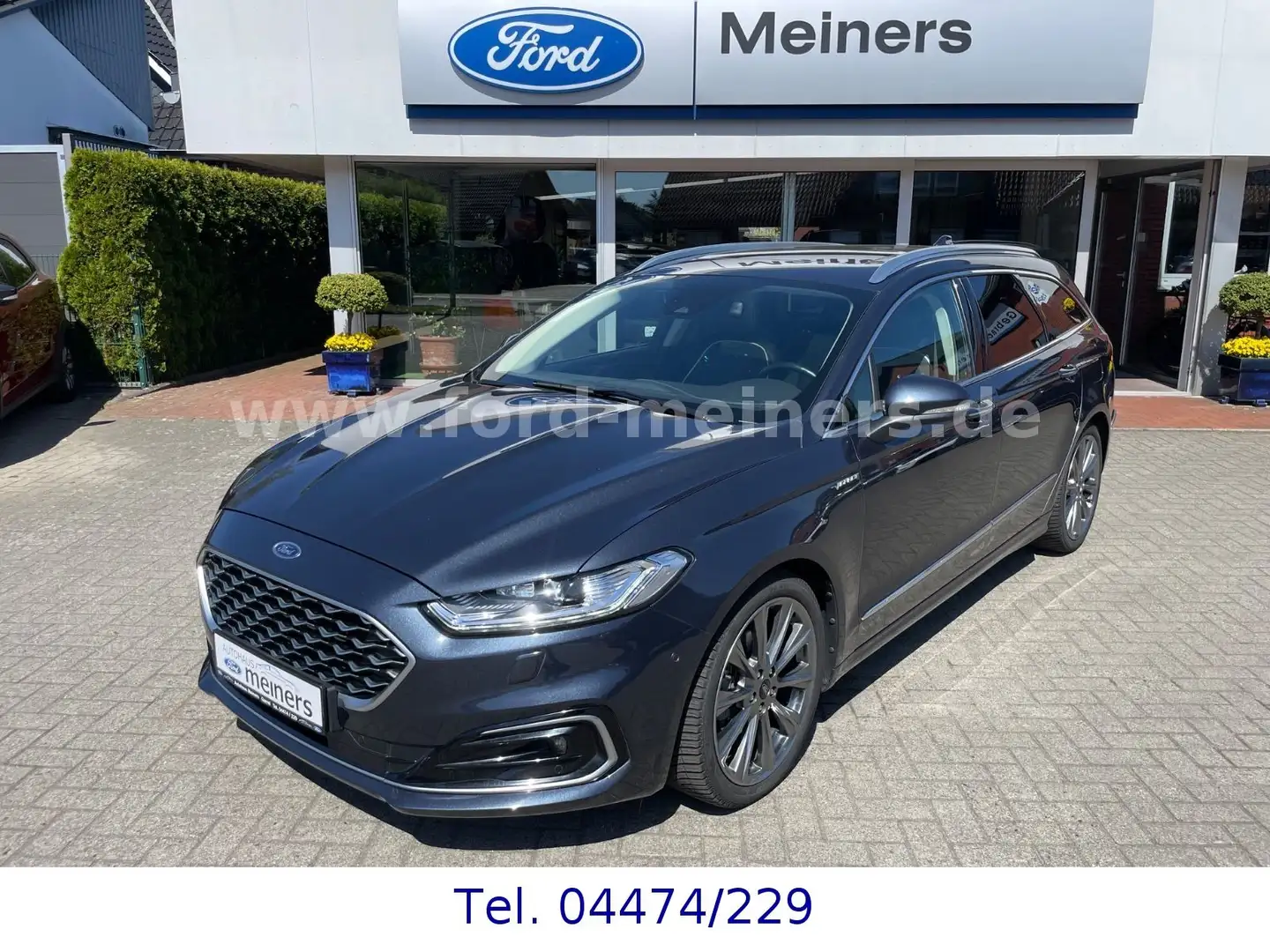 Ford Mondeo Turnier Hybrid Vignale *Pano+Massage++* Blau - 1