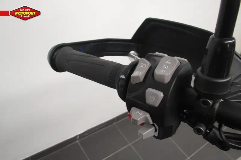 Triumph Tiger 900 - foto 5