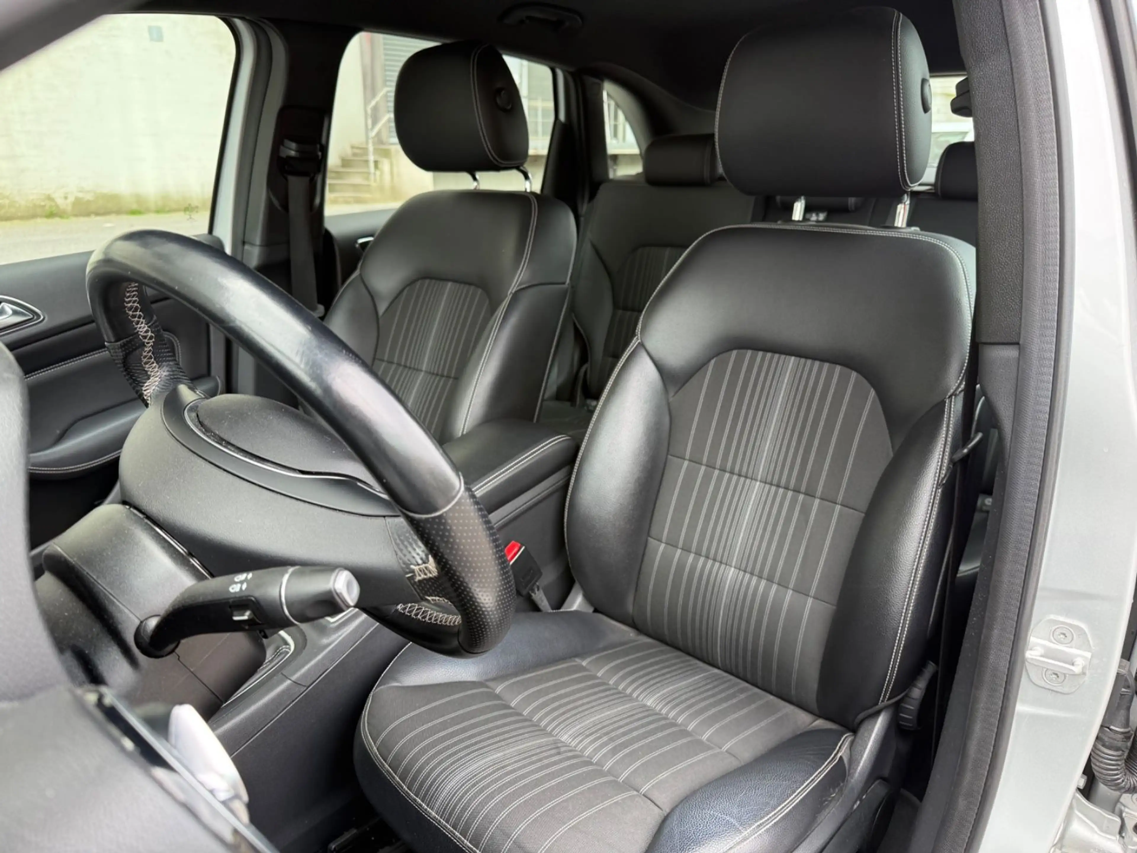 Mercedes-Benz B 180 B180*Sportpaket*KLIMA*Allwetter*TÜV11/27* — photo 7