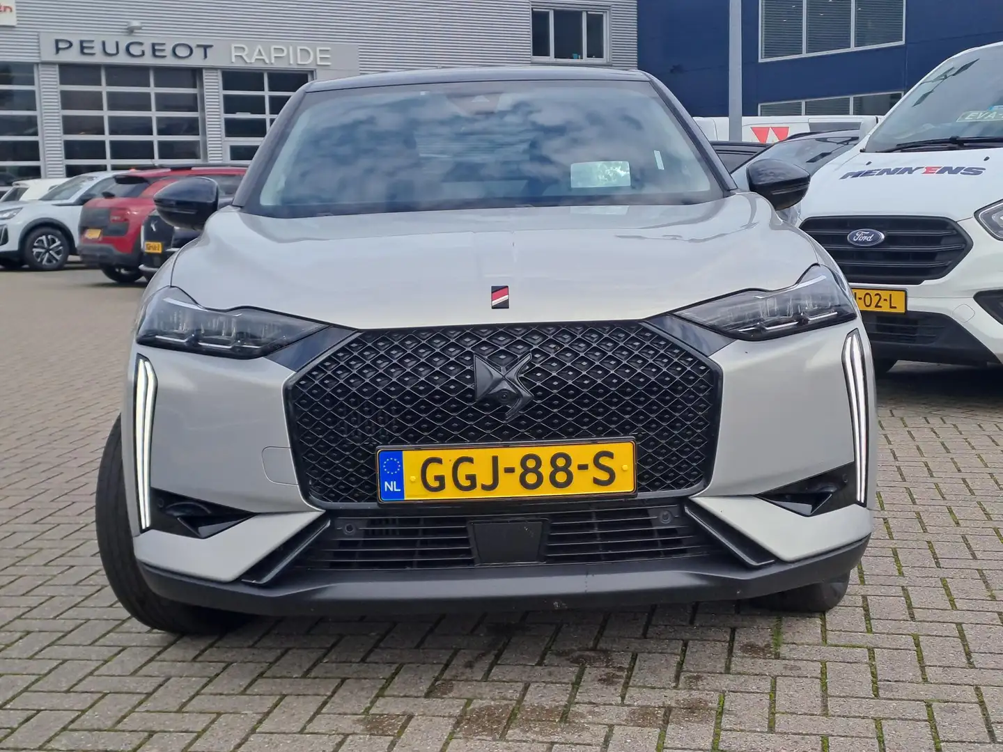 DS Automobiles DS 3 1.2 Hybrid 136 Performance Line Gris - 2