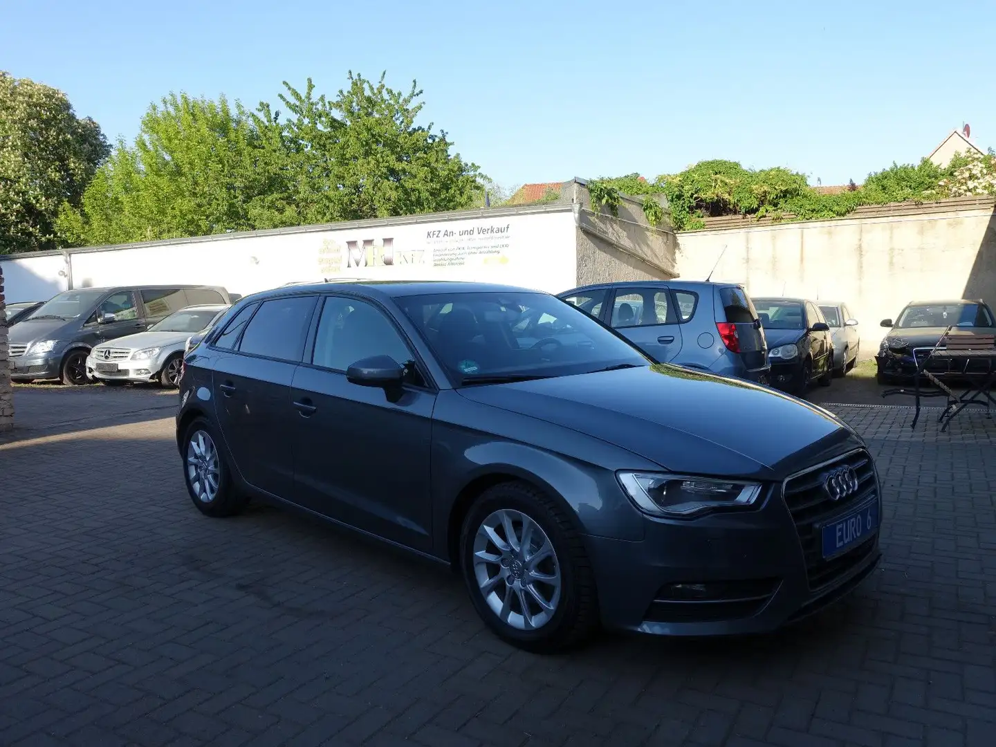 Audi A3 Sportback 2,0/150 PS, EU6, Xenon, Navi, PDC ! Grijs - 1