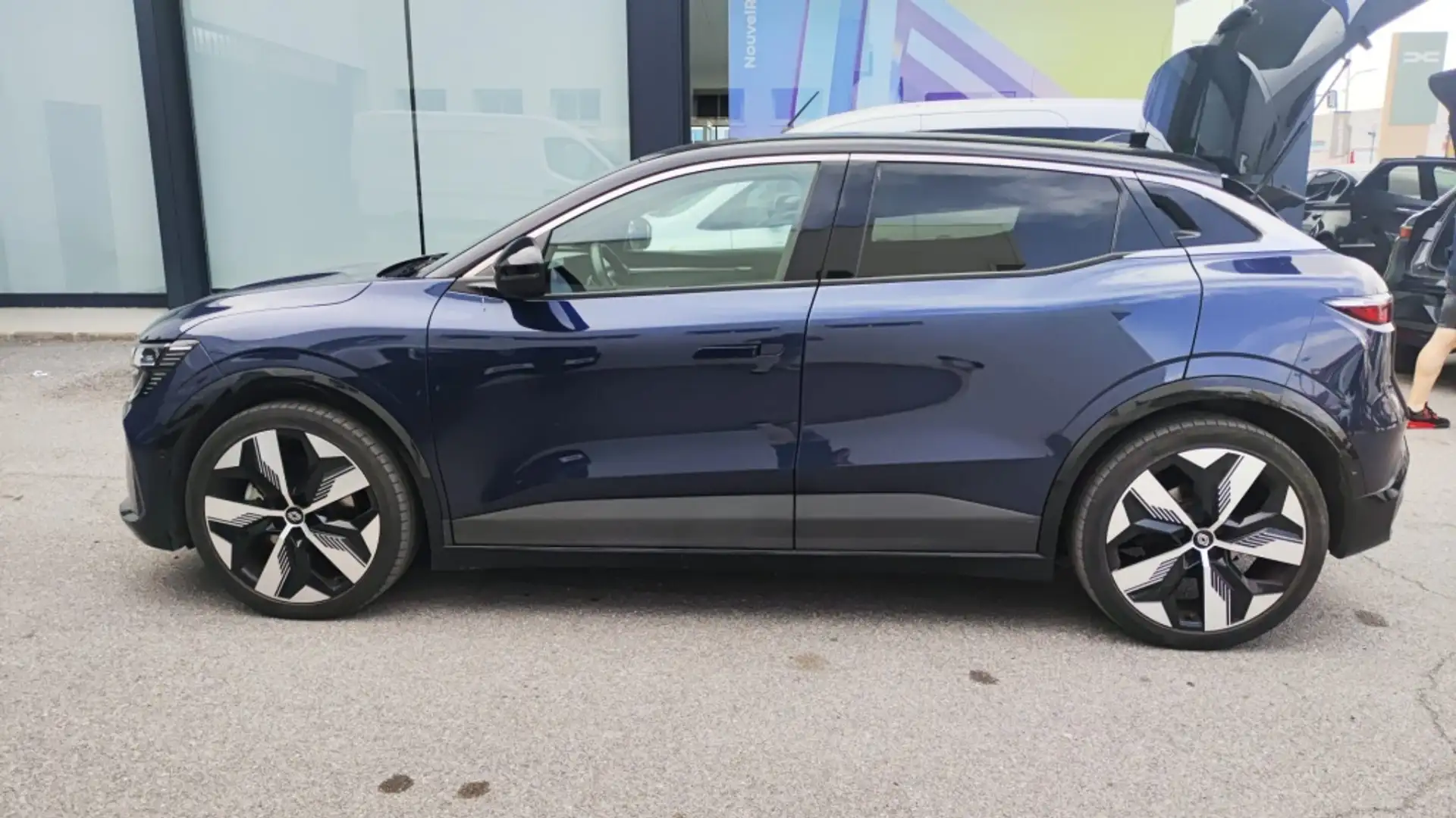 Renault Megane E-Tech Techno Autonomía Confort AC7 EV60 160kW Blauw - 1
