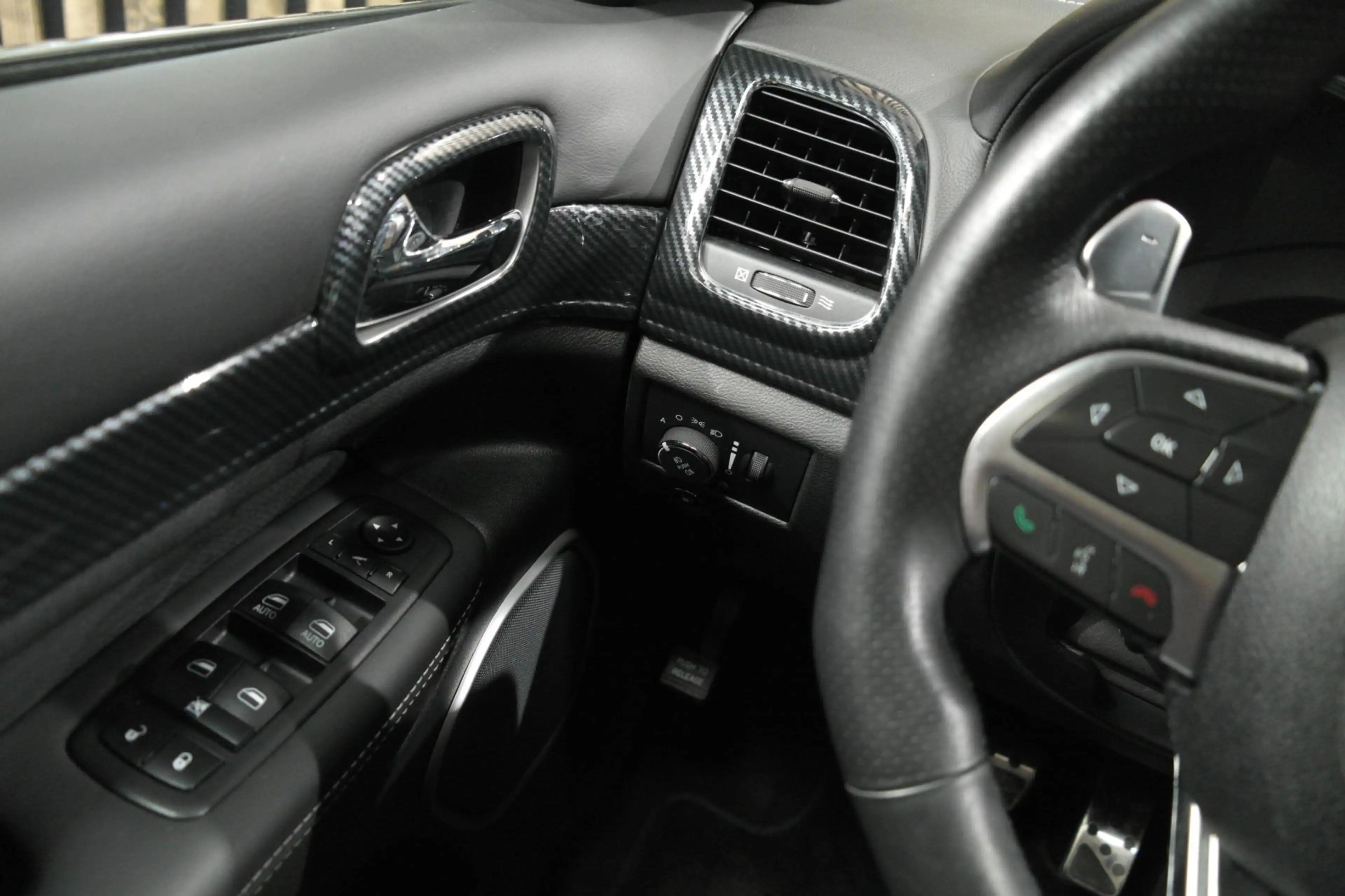 Jeep Grand Cherokee 6.4 V8 SRT8 grijs kenteken lichte vracht — photo 13