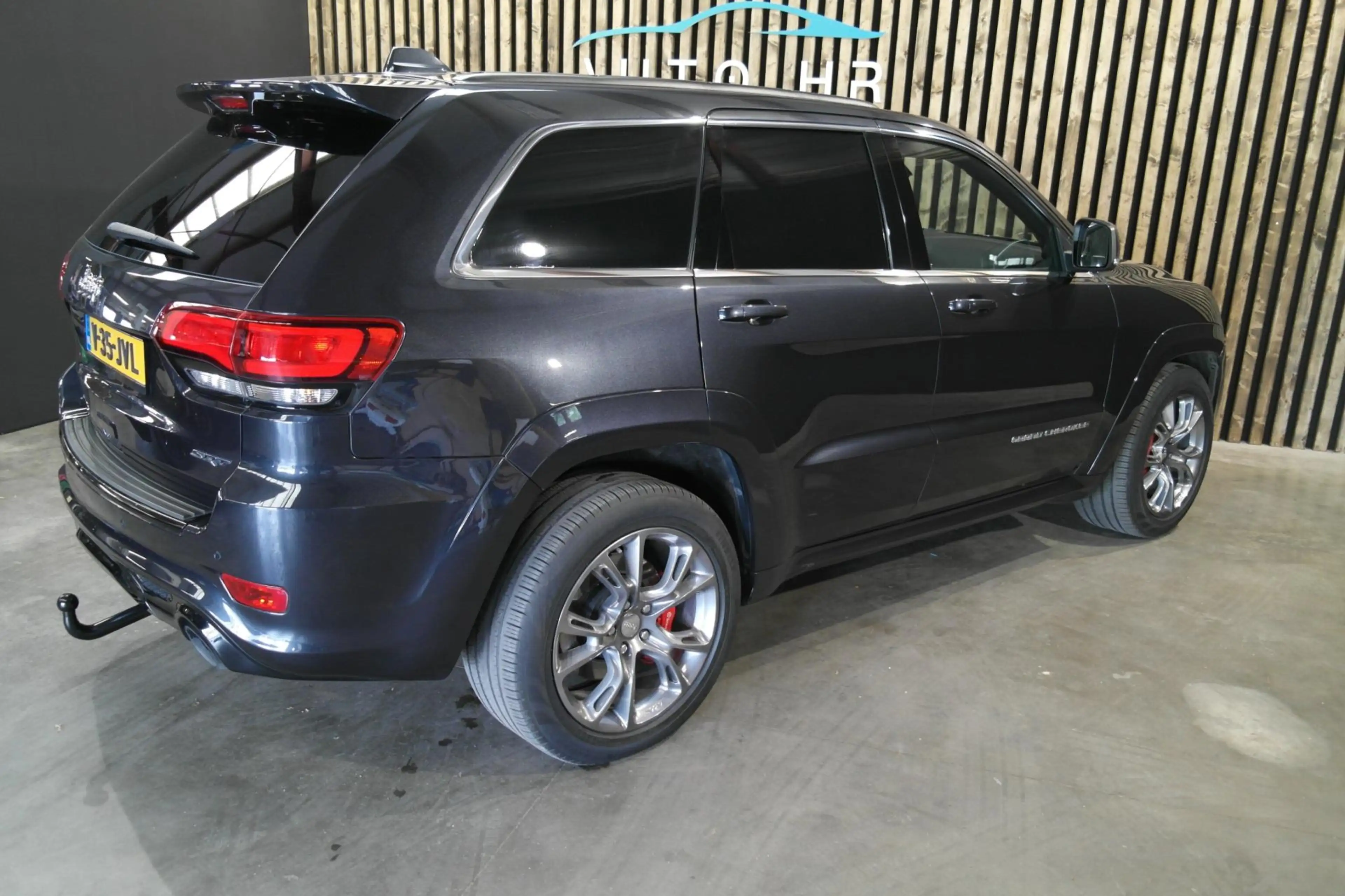 Jeep Grand Cherokee 6.4 V8 SRT8 grijs kenteken lichte vracht — photo 6