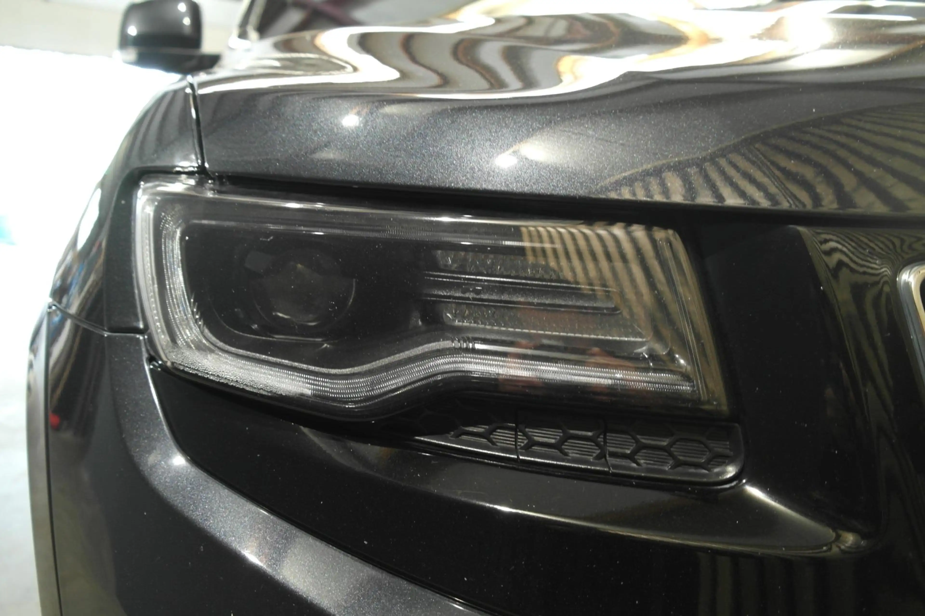 Jeep Grand Cherokee 6.4 V8 SRT8 grijs kenteken lichte vracht — photo 10