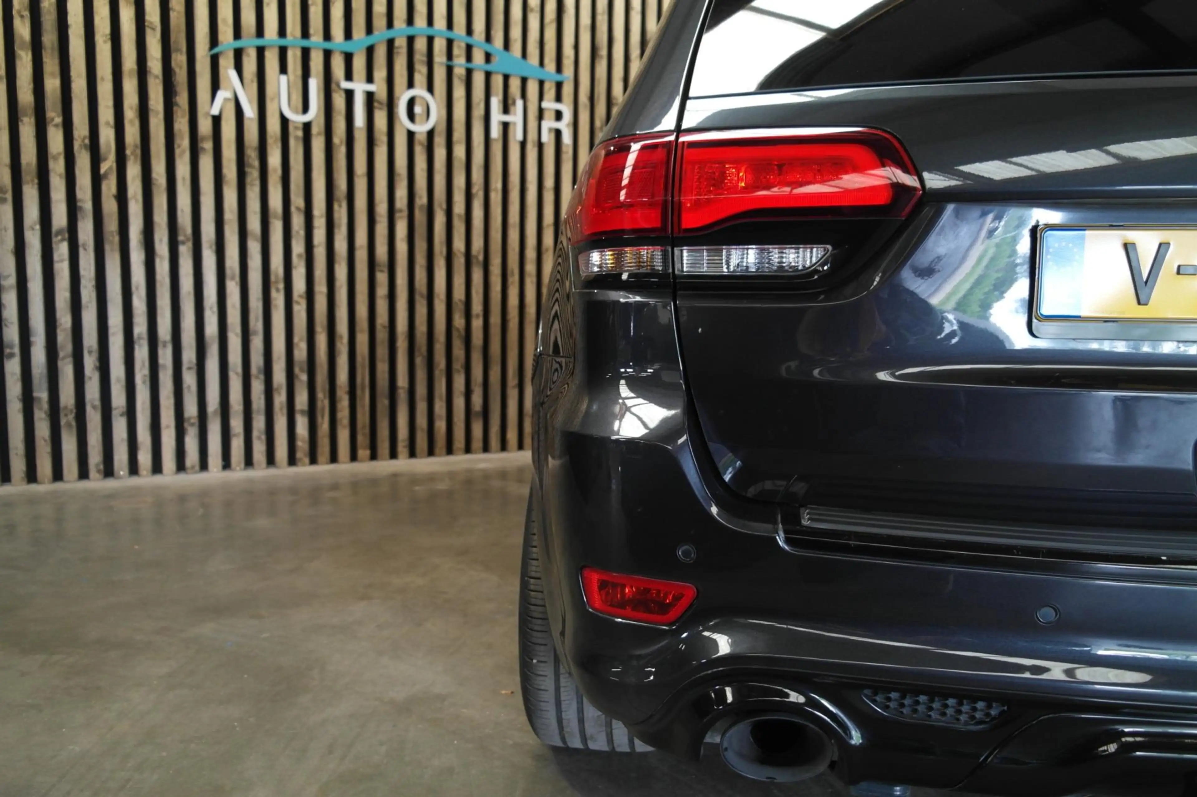 Jeep Grand Cherokee 6.4 V8 SRT8 grijs kenteken lichte vracht — photo 7