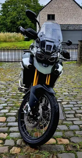 Triumph Tiger 900 - foto 4