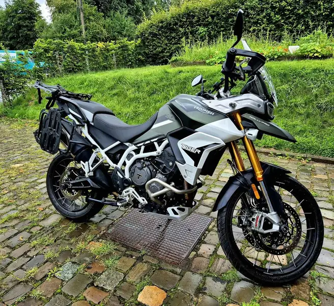 Triumph Tiger 900 - foto 5