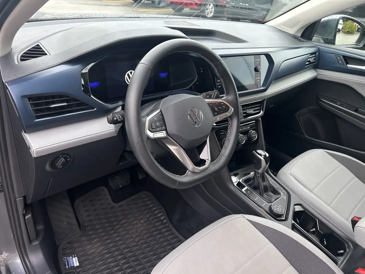 Volkswagen Taos снимка Volkswagen Taos