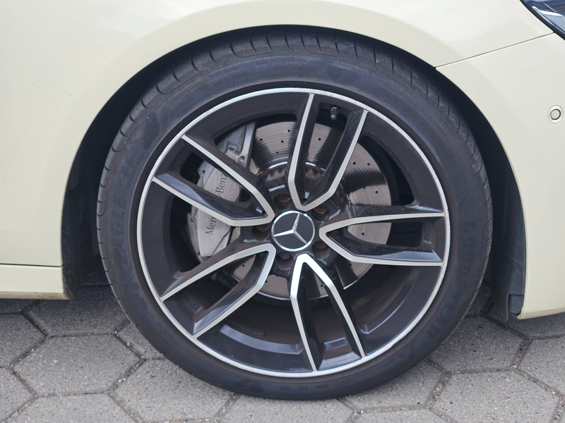 Mercedes-Benz E 220 E 220 d Avantgarde AMG Folie Original Grau Voll — photo 12