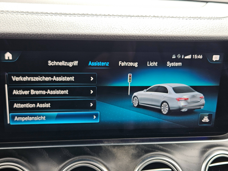 Mercedes-Benz E 220 E 220 d Avantgarde AMG Folie Original Grau Voll — photo 8