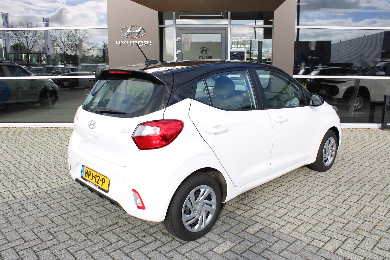 Hyundai i10 1.0 Comfort Smart 5-zits | Automaat | | Achteruitr Blanc - 2