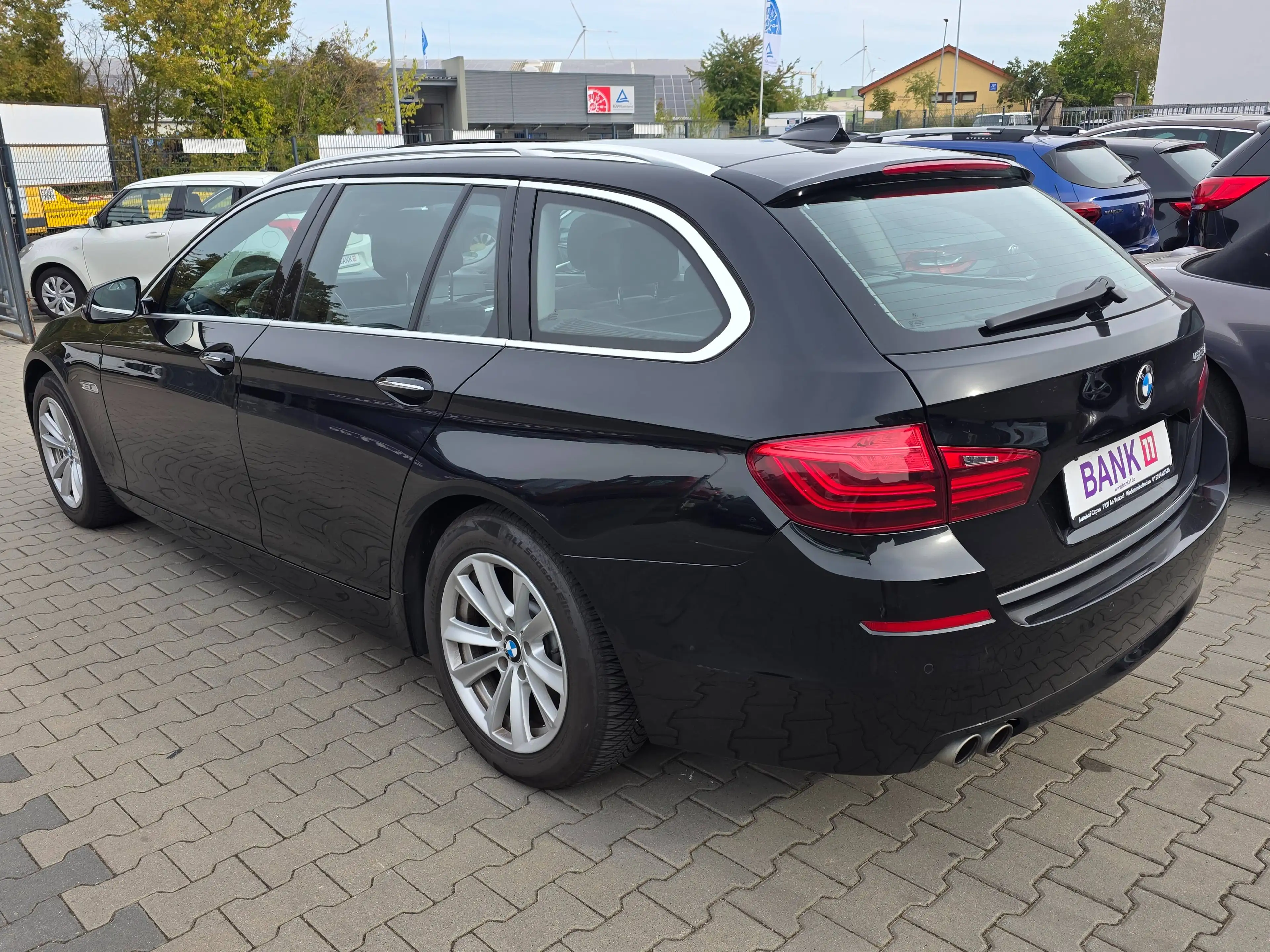 BMW 525 525d Touring Aut. ModernL./Navi/Leder/Pano/LED/PDC/Sitzh/ — photo 6