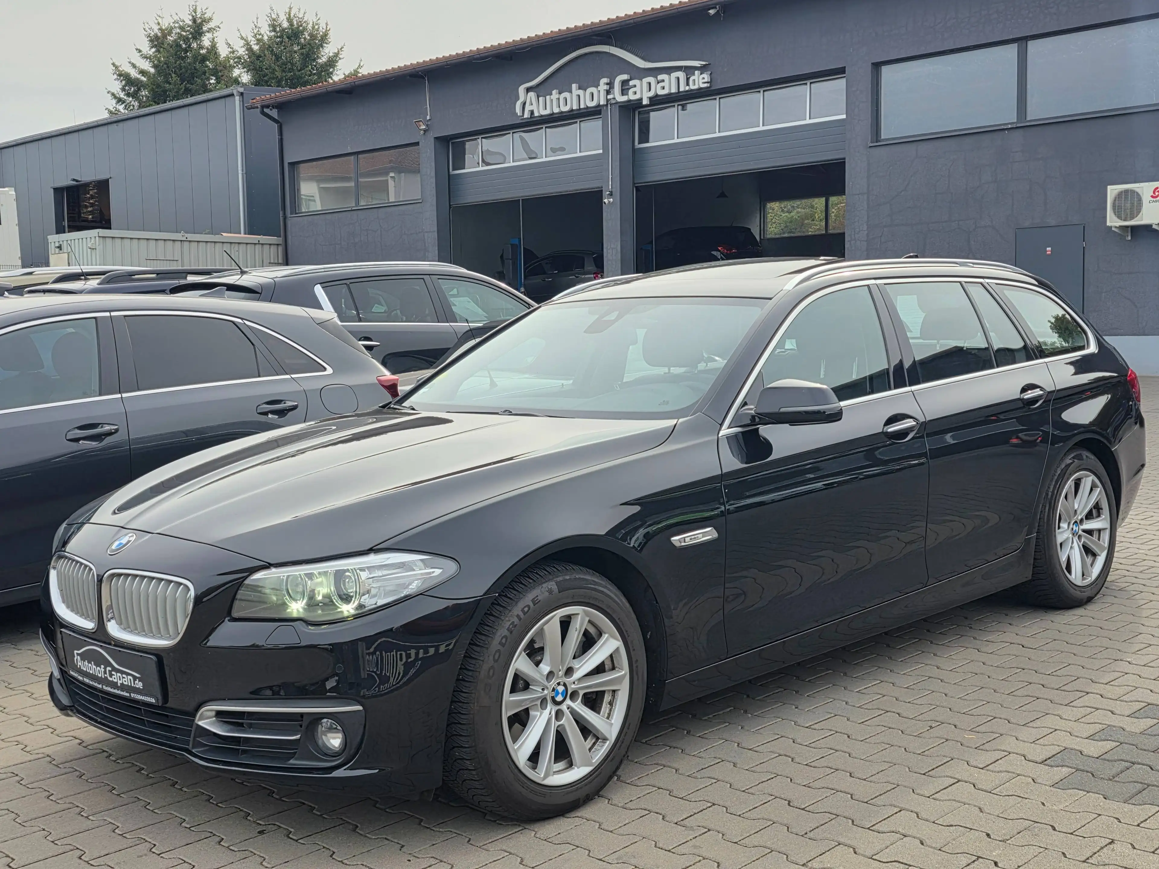 BMW 525 525d Touring Aut. ModernL./Navi/Leder/Pano/LED/PDC/Sitzh/
