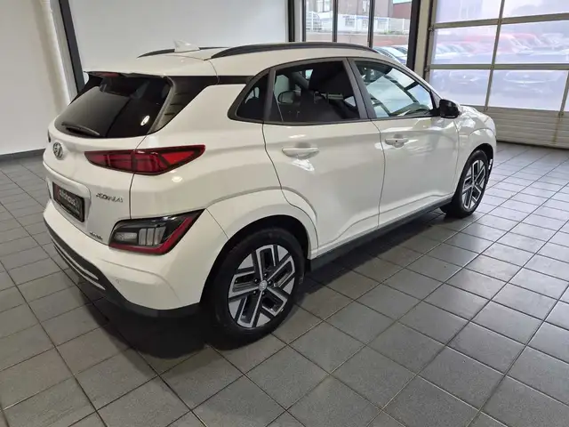 Hyundai Kona view 5