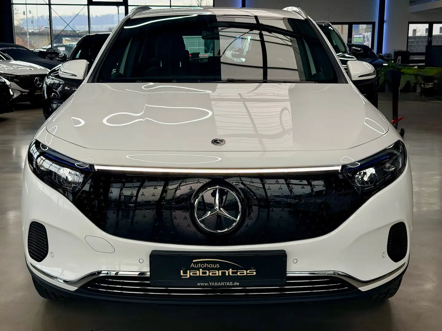 Mercedes-Benz EQA 250 Urban Distronic Kamera KEYLESS-GO Ambientenbeleuch Weiß - 2