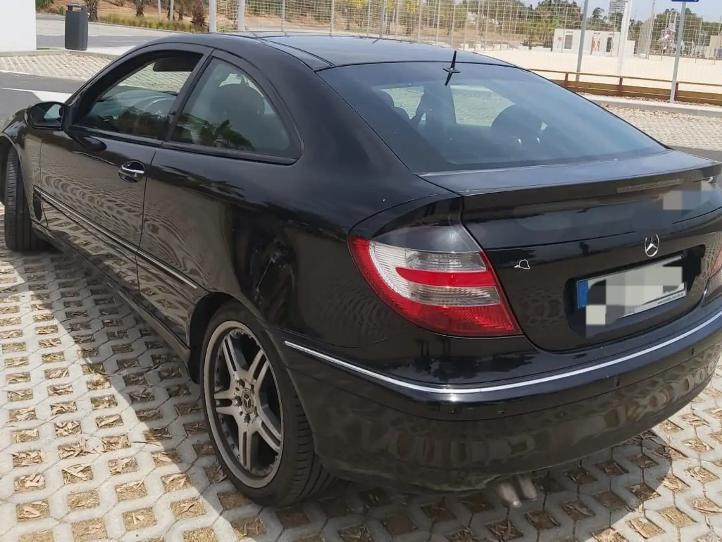 Mercedes-Benz C 200 C Sportcoupé 200CDI Sport Edition Sport Edition Negro - 2