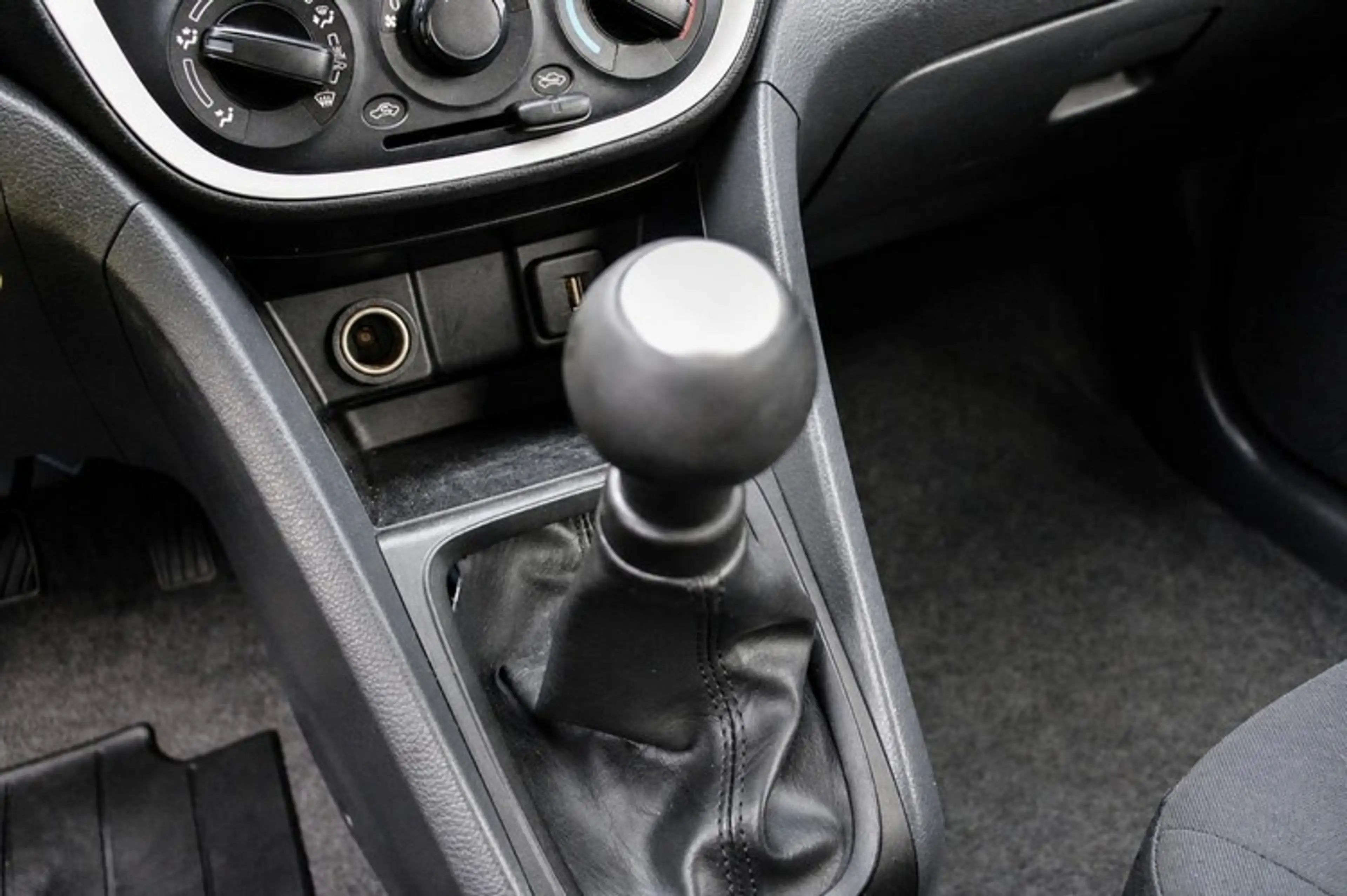 Suzuki Celerio 1.0 Comfort — photo 13