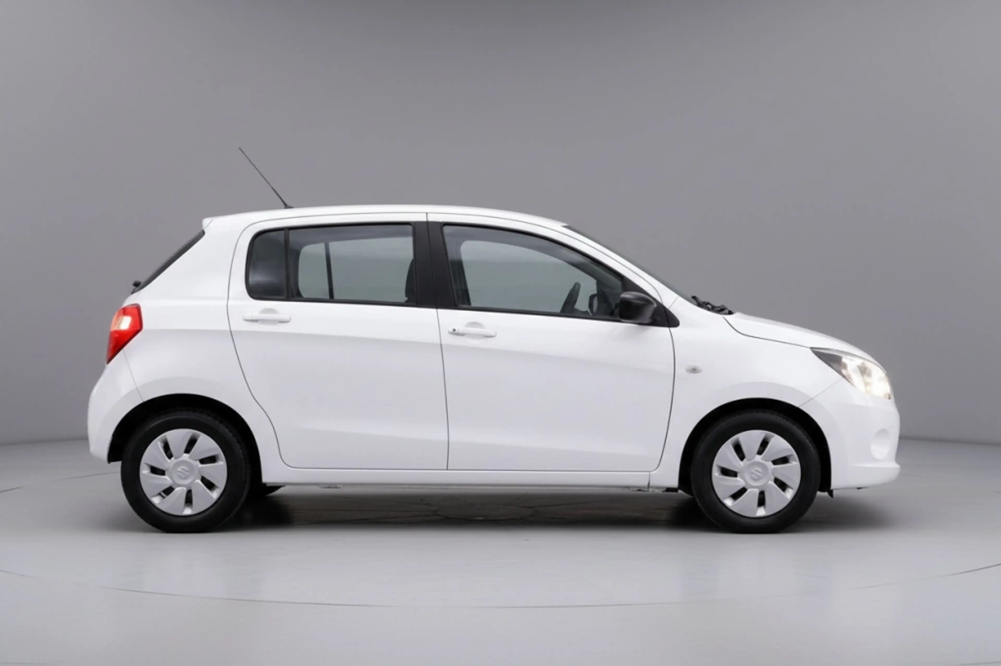 Suzuki Celerio 1.0 Comfort — photo 4