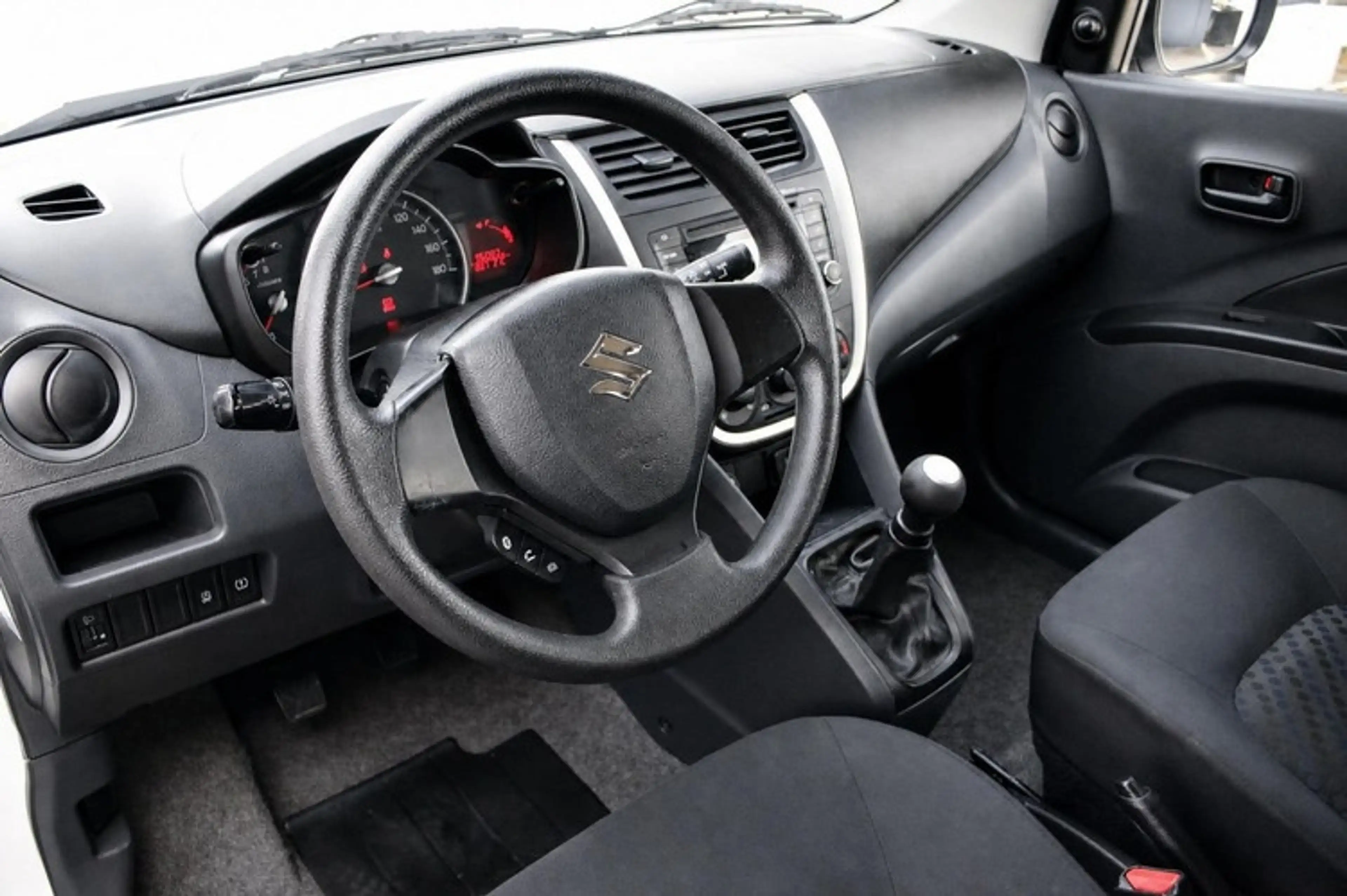 Suzuki Celerio 1.0 Comfort — photo 10