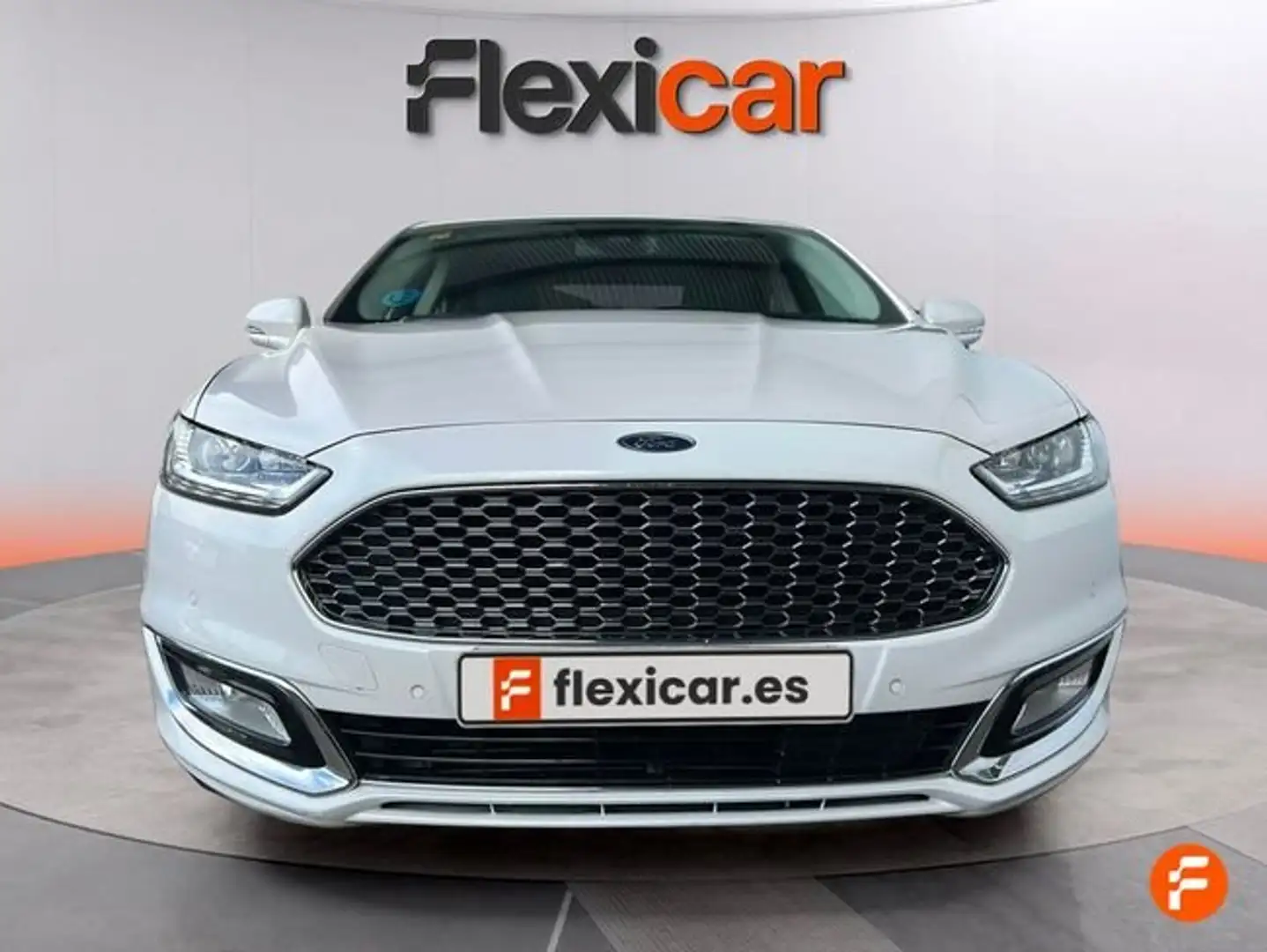 Ford Mondeo Vignale Sedán 2.0 HEV Blanc - 2