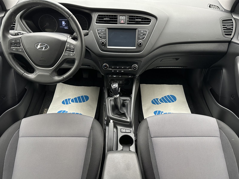 Hyundai i20 Trend "MULTI-CAM-SITZH-TEMPO-CARPLAY-ALU" — photo 12
