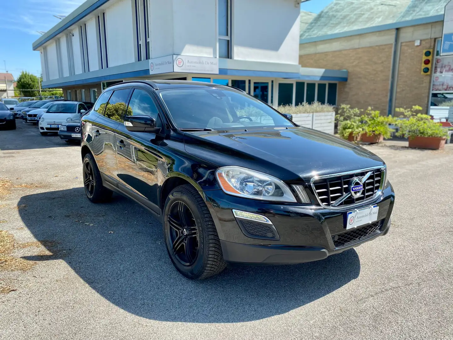 Volvo XC60 2.0 d4 (d3) Kinetic 163cv Nero - 1