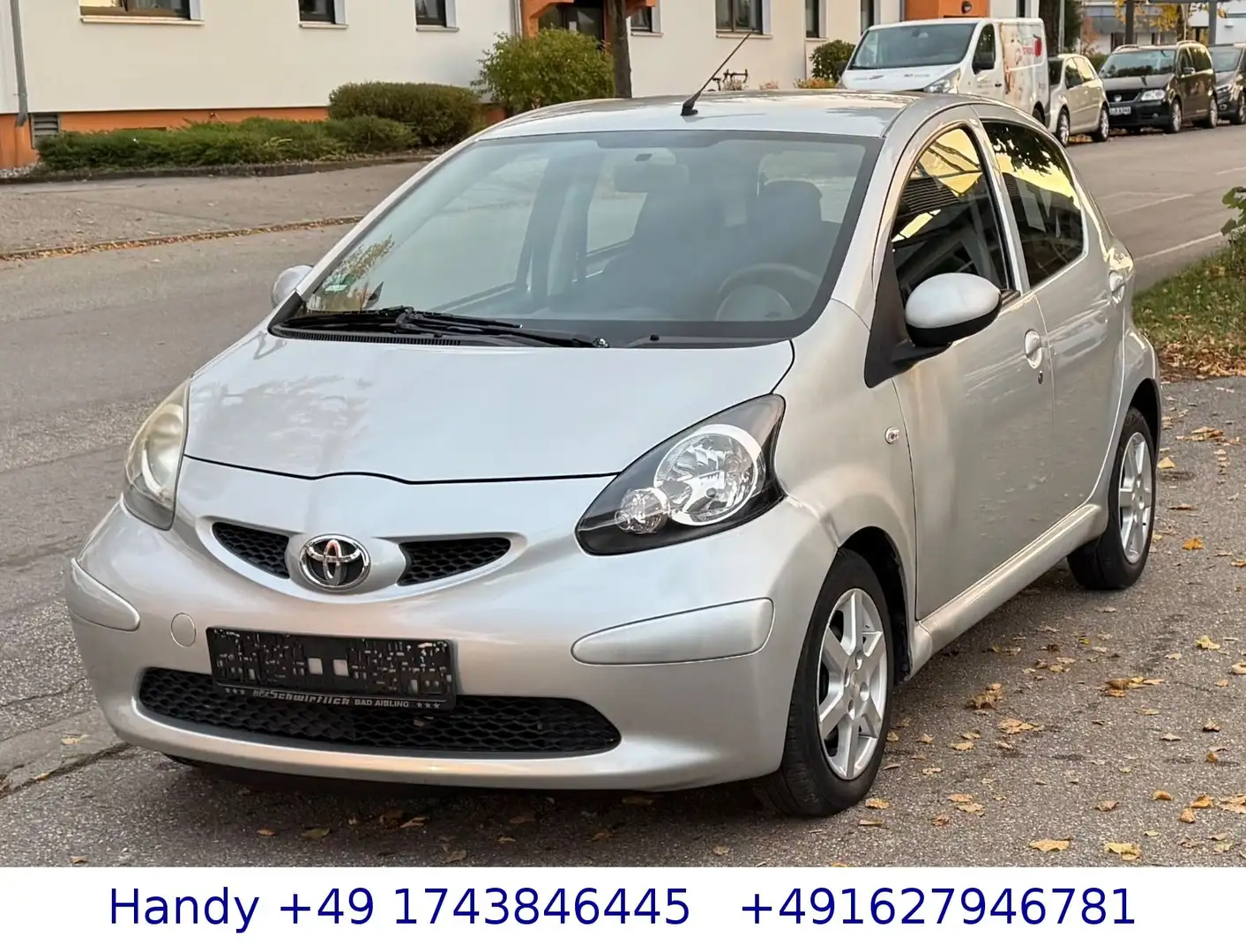 Toyota Sonstige Aygo AYGO 1.0i Cool/TÜV AU 08.2026/AUX/KLIMA/ALU Silber - 1