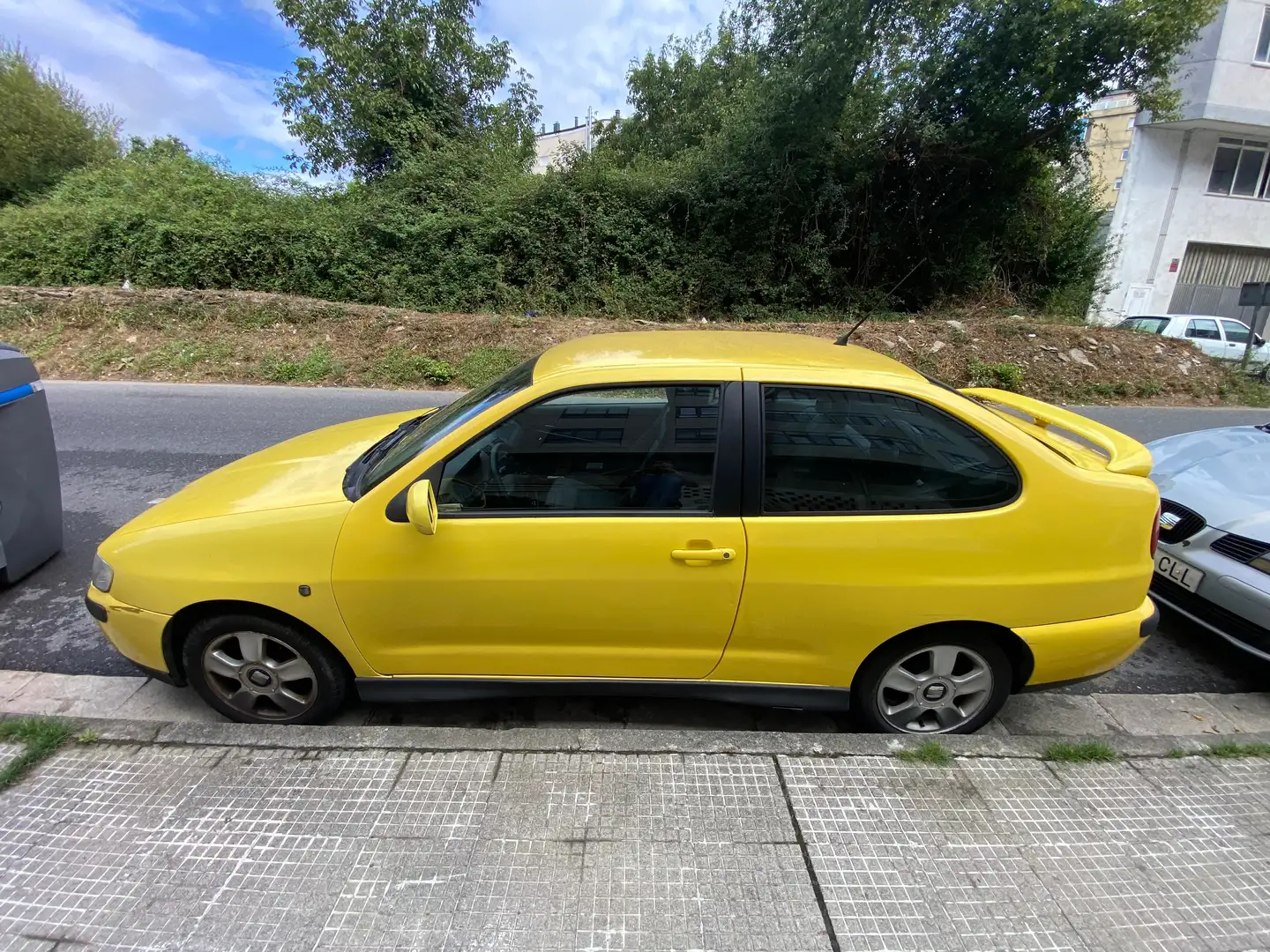 SEAT Cordoba Córdoba 1.9 TDi Sport 90 Sport Желтый - 1