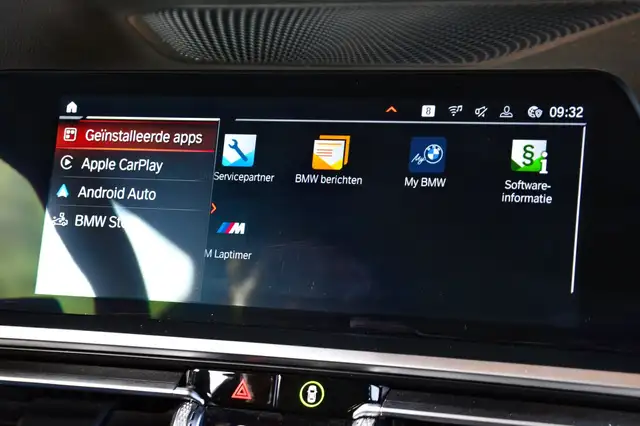 BMW 3 Series view 13