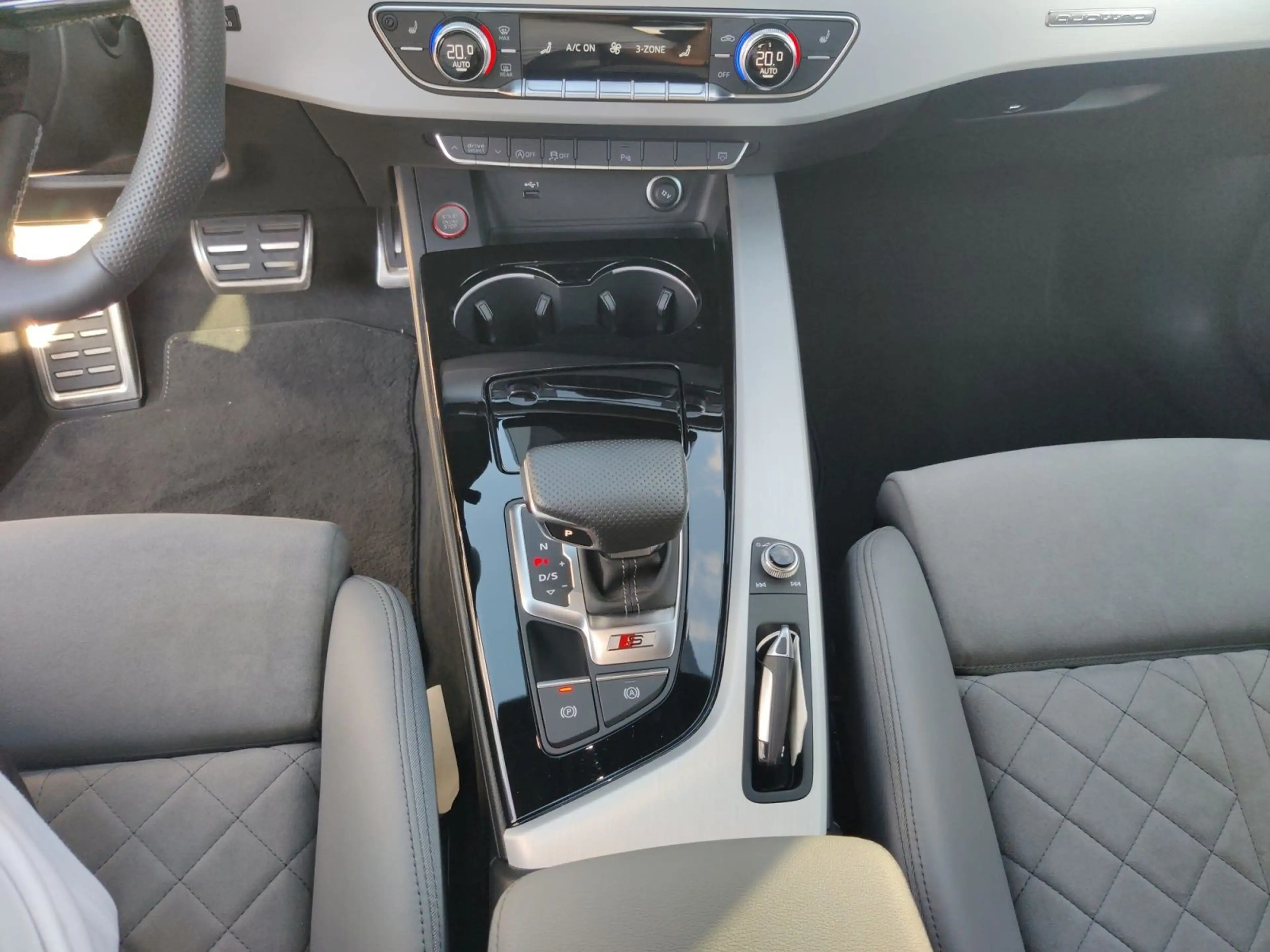 Audi S4 55 TDI q. Tiptr., Matrix, AHK, Ambiente — photo 11