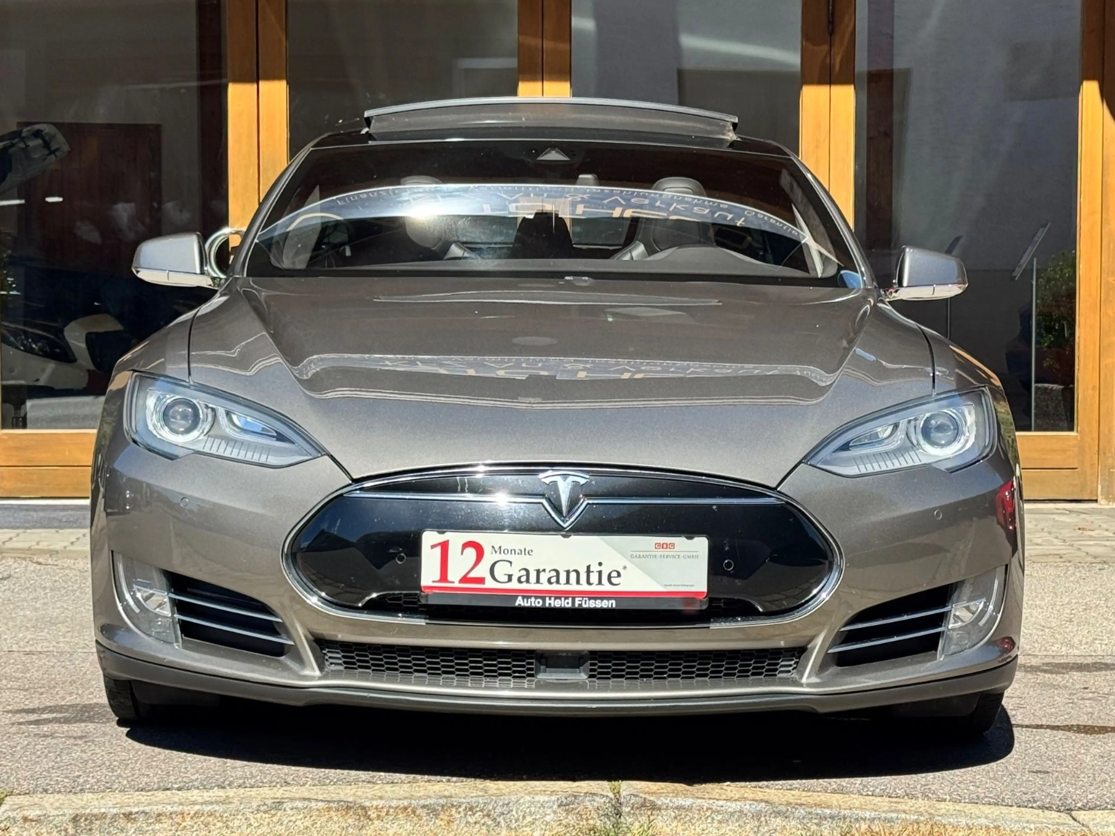 Tesla Model S 85D Supercharger free Turbine Pano 7-Sitzer — photo 3