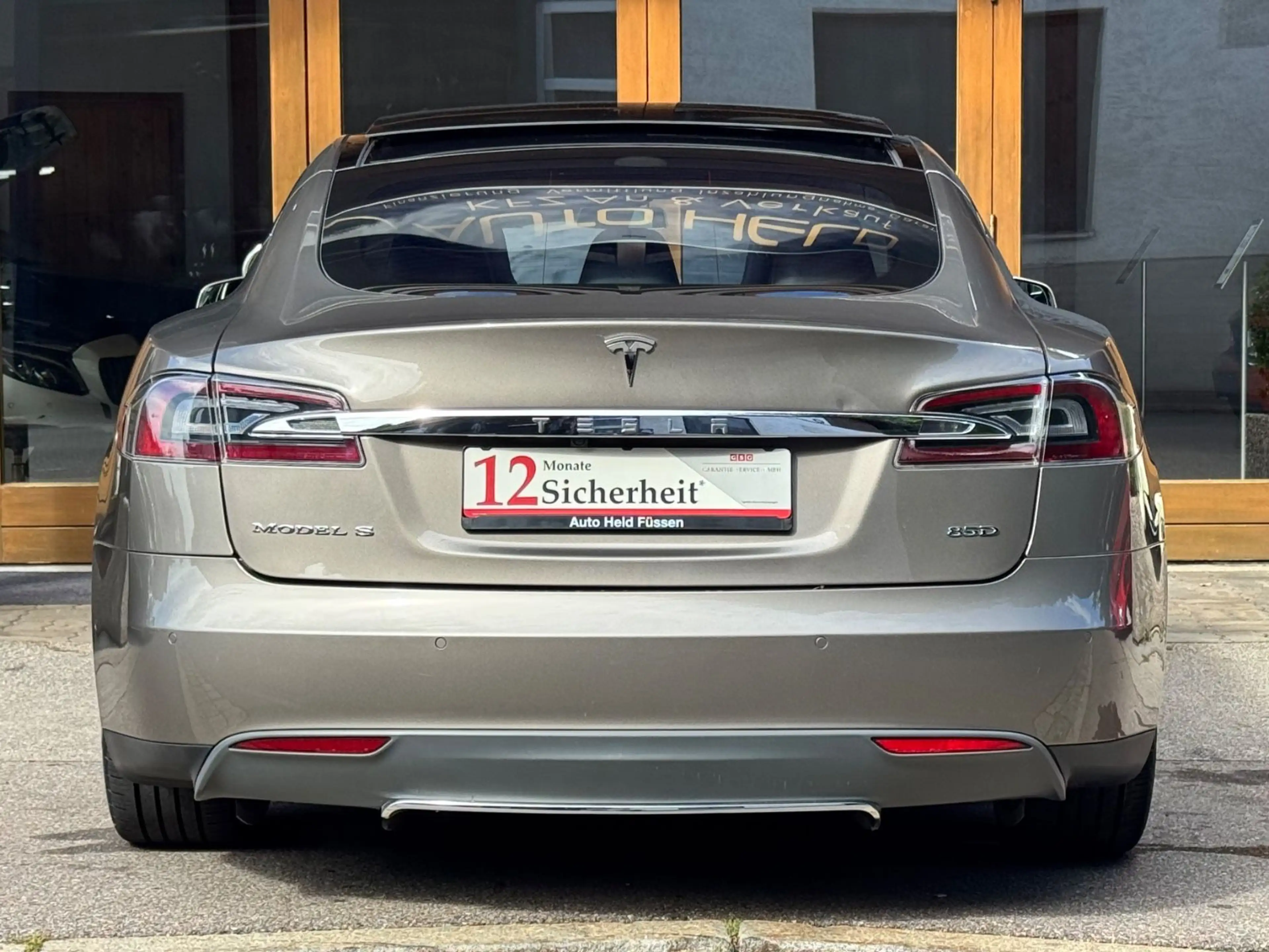 Tesla Model S 85D Supercharger free Turbine Pano 7-Sitzer — photo 6