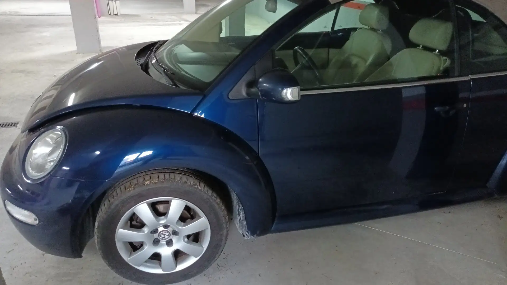 Volkswagen Beetle Cabrio 1.9TDI Bleu - 2