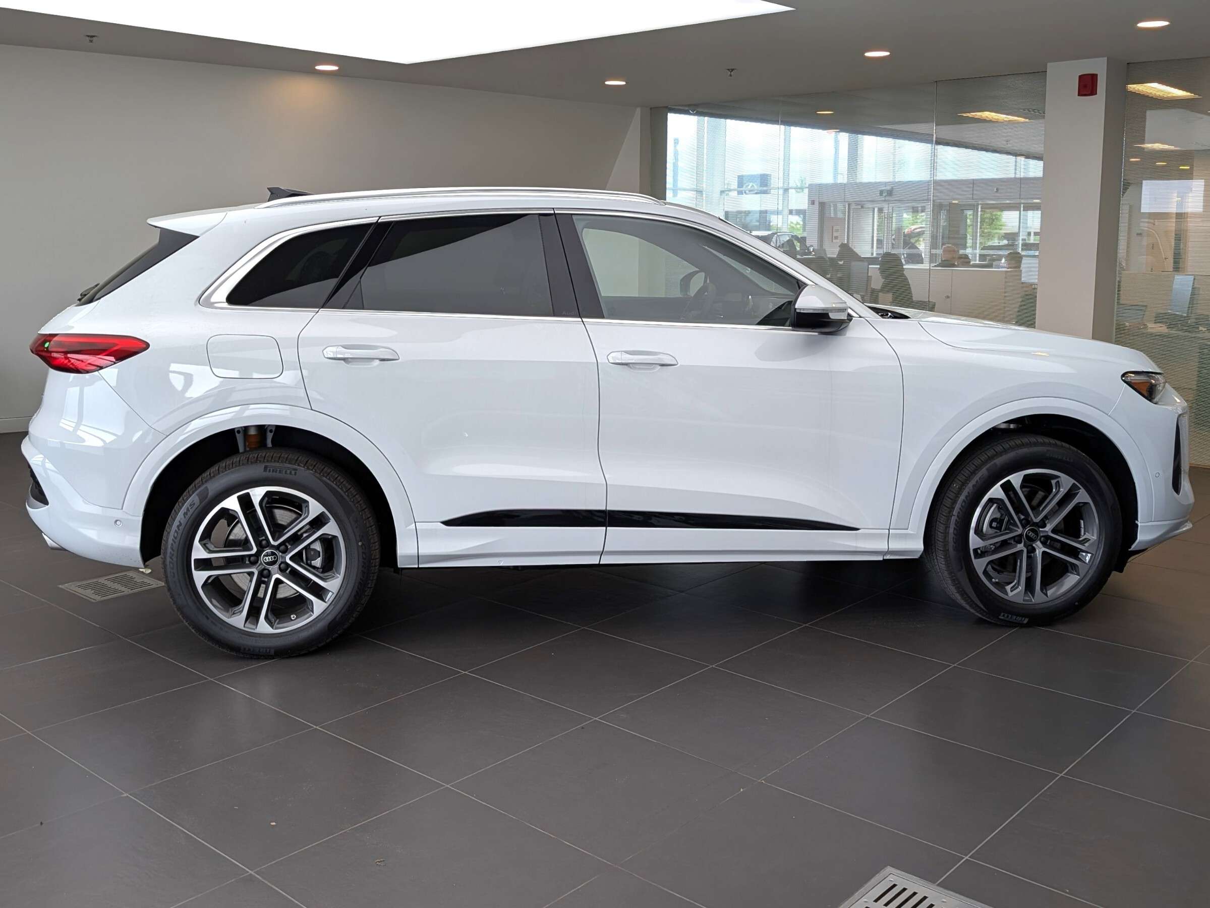 2026 Audi Q5 2.0 TFSI quattro — photo 1