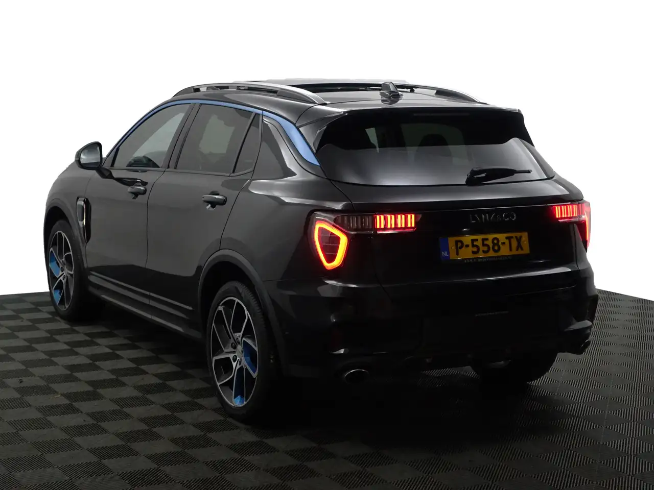 Lynk & Co 01 2022