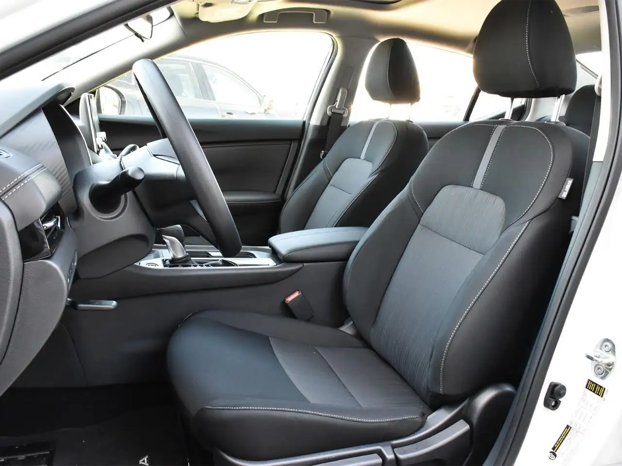 Nissan Sentra снимка Nissan Sentra