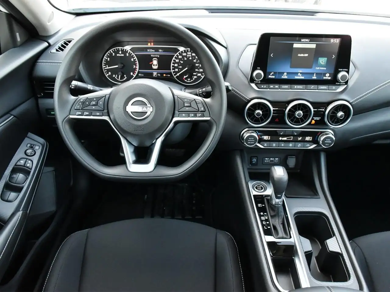 Nissan Sentra снимка Nissan Sentra