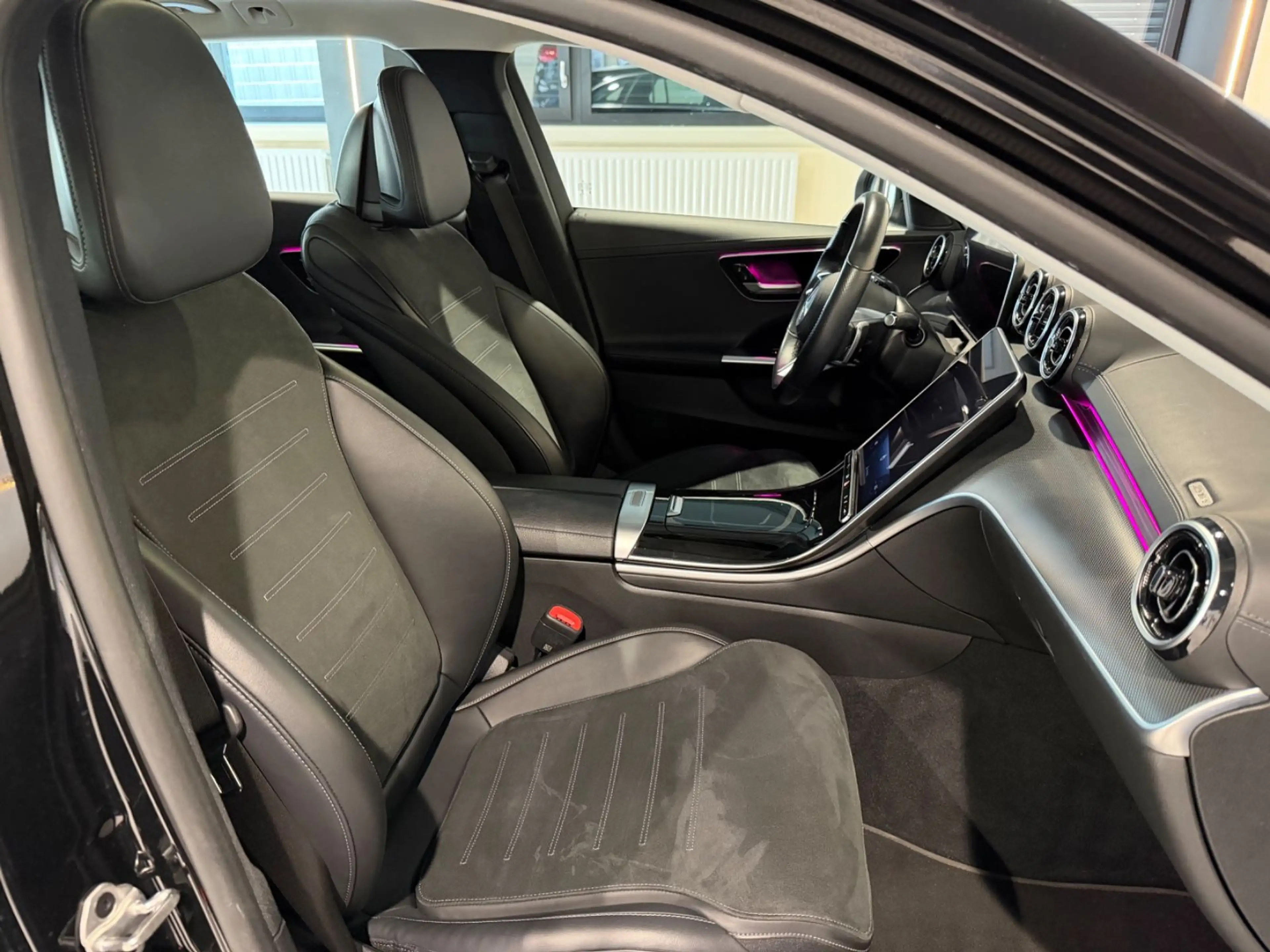 Mercedes-Benz C 220 C220Td|AMG Line |Pano|MBUX|TotwinkelSpurhalte — photo 12
