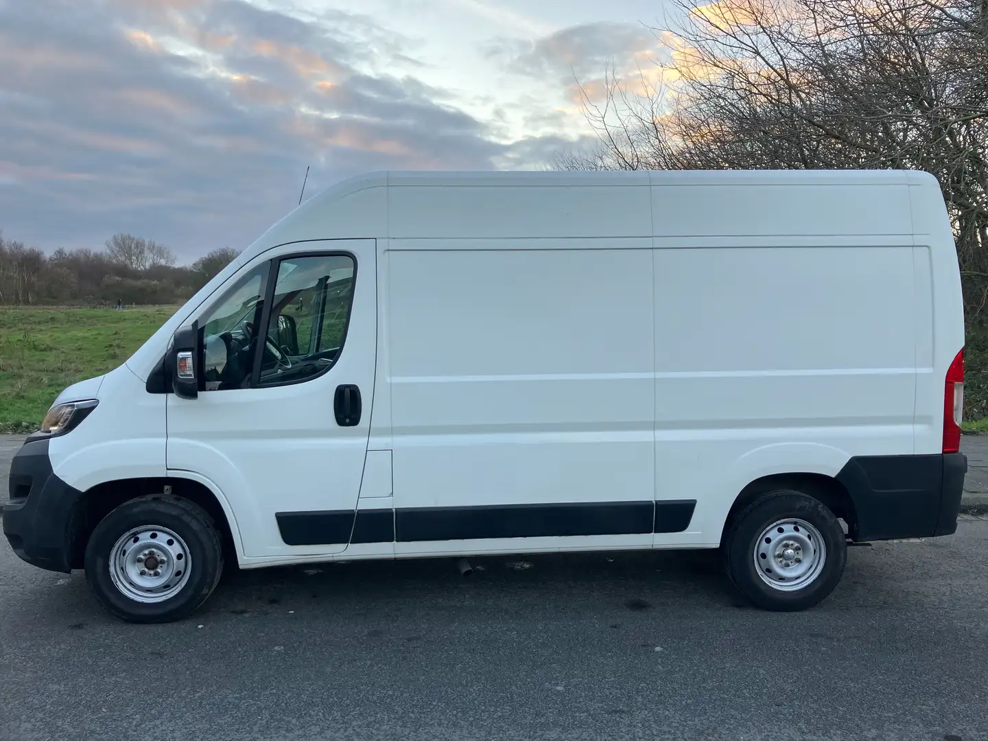 Peugeot Boxer Boxer 330 2.0 HDI L2H2 PP BTW verrekenbaar Inc BTW Wit - 2