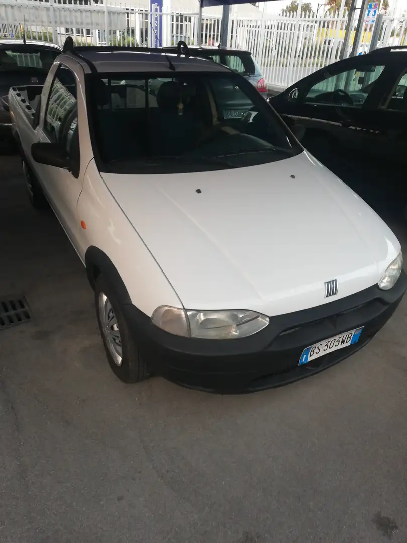 Fiat Strada 1.9 D PIKUP Weiß - 2