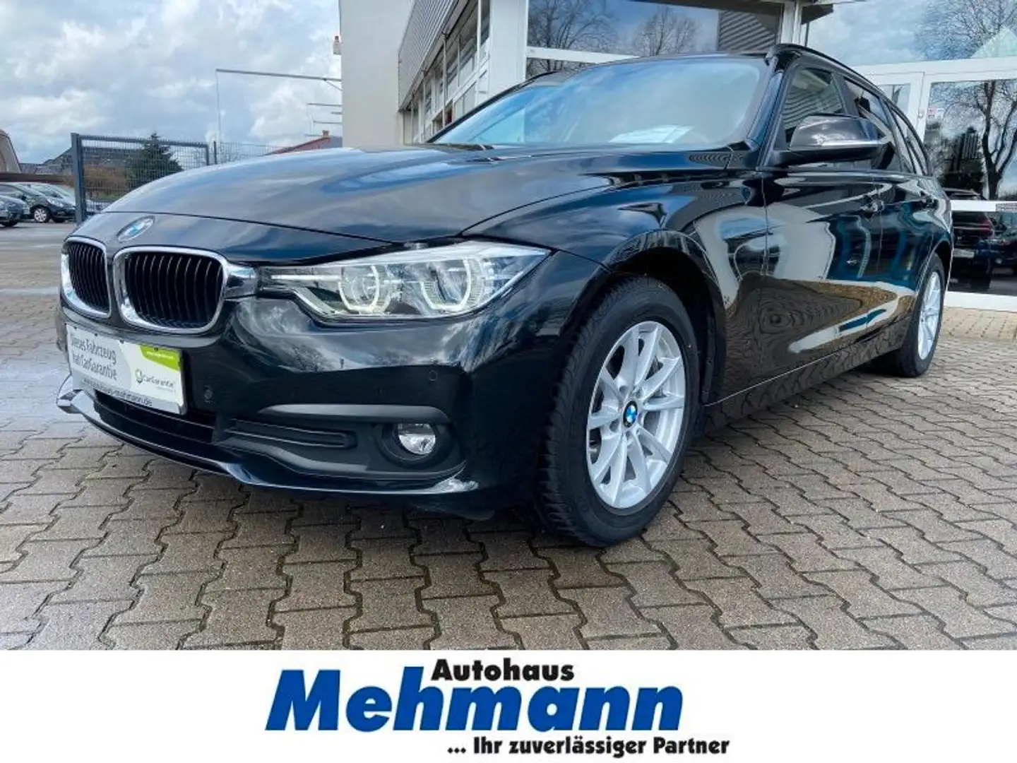 BMW 318 d Aut. Advantage -LED-Sportsitze-Shz.-Navi Noir - 1