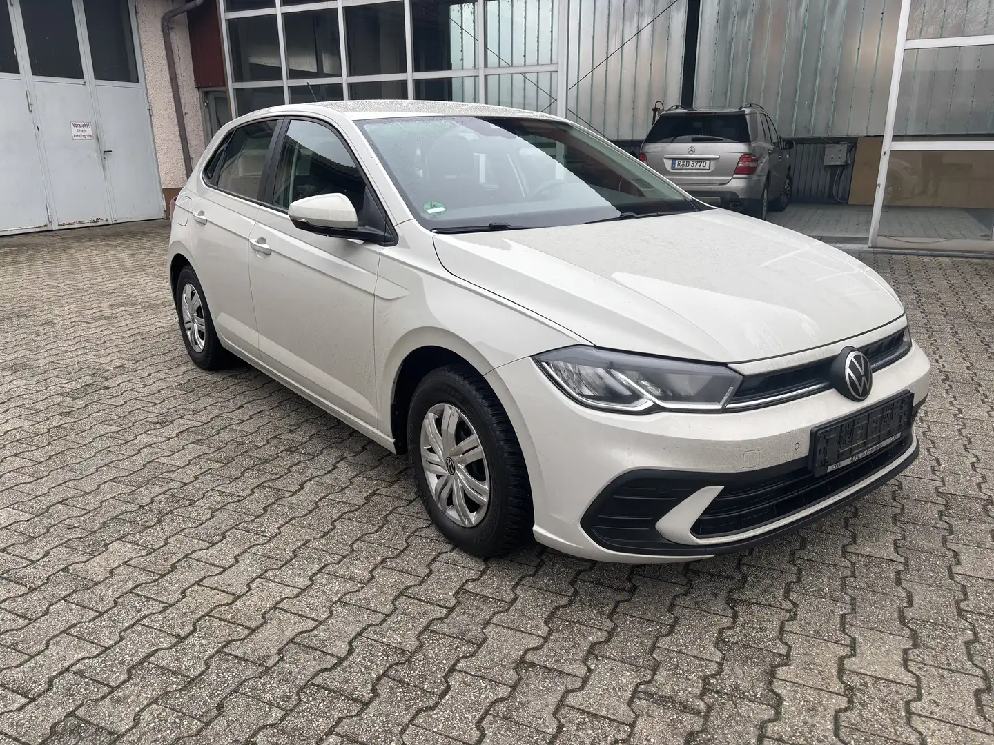 Volkswagen Polo Polo VI 1.0 Life LED Apple CarPlay Beige - 2