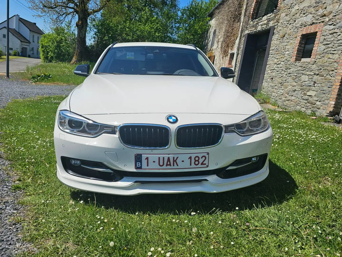 BMW 318 Touring 318 d Blanc - 1