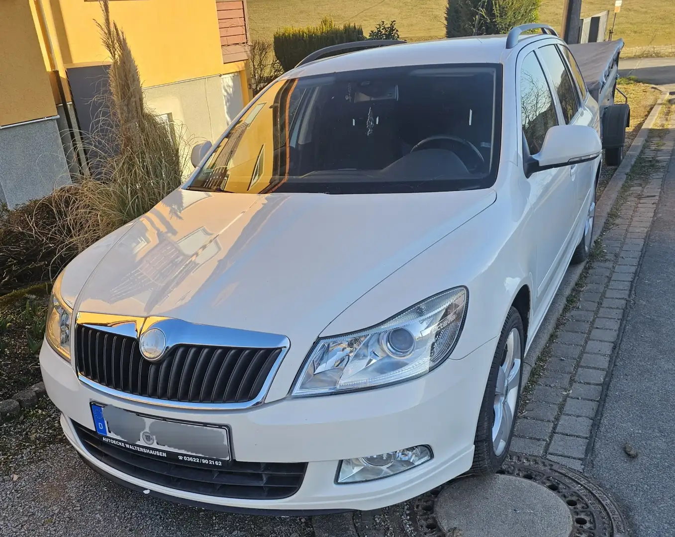 Skoda Octavia Octavia Combi 1.4 TSI SPORT EDITION 8 fach Bereift Weiß - 2