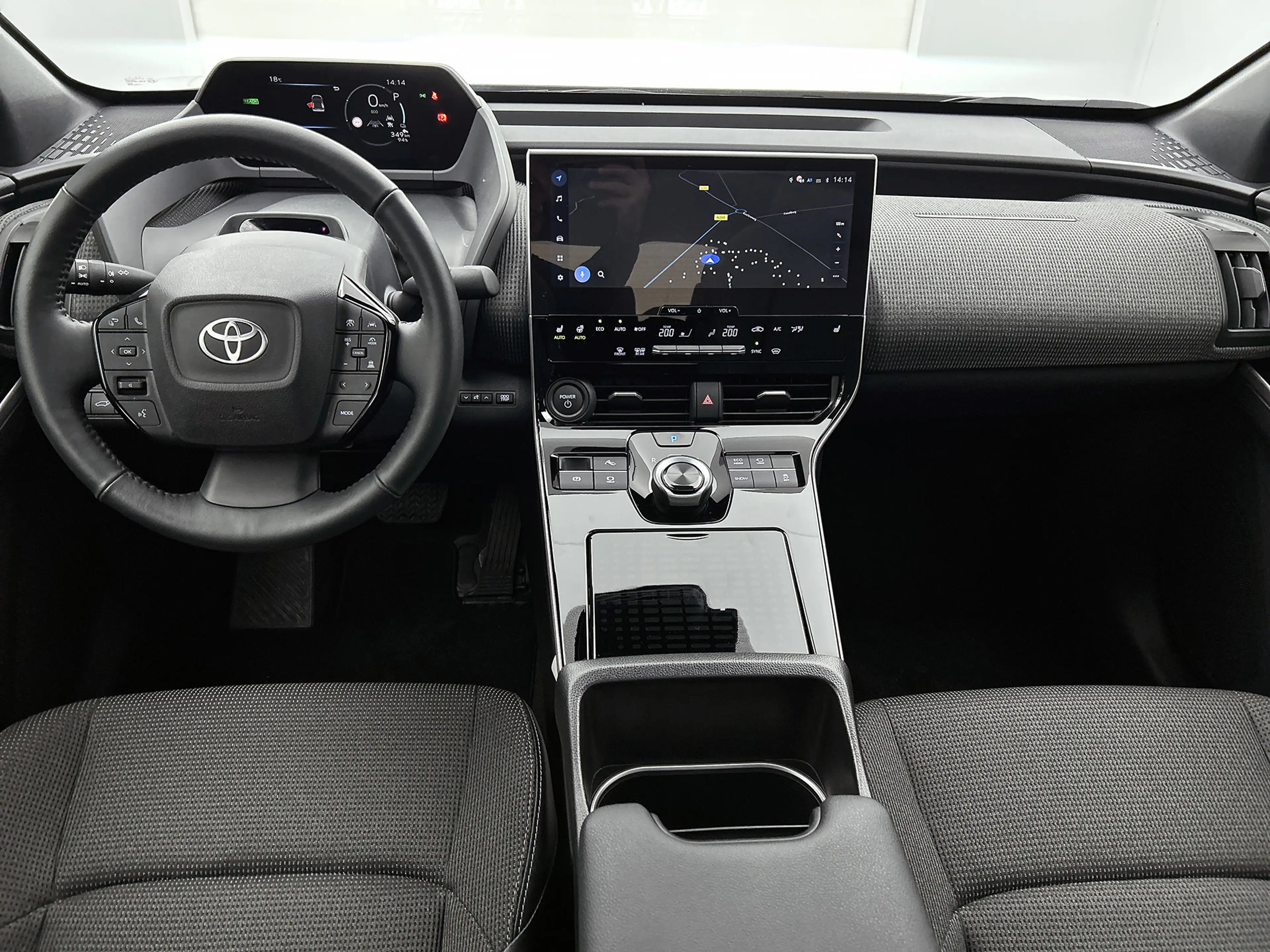 Toyota bZ4X Dynamic 71 kWh Bi-Tone | BTW voertuig | Panoramada — photo 5