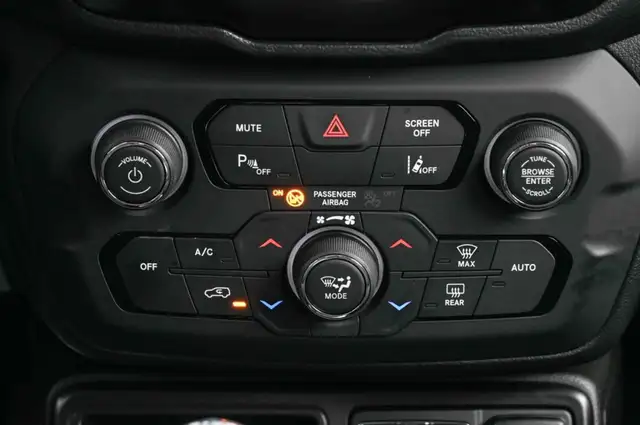 Jeep Renegade view 15